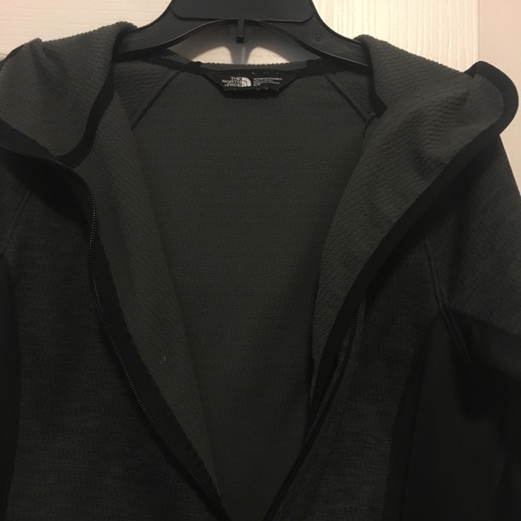 Women’s North Face Jacket - Picture 2 of 3